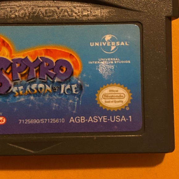Spyro Season of Ice for Nintendo Gameboy Advance - Picture 5 of 5